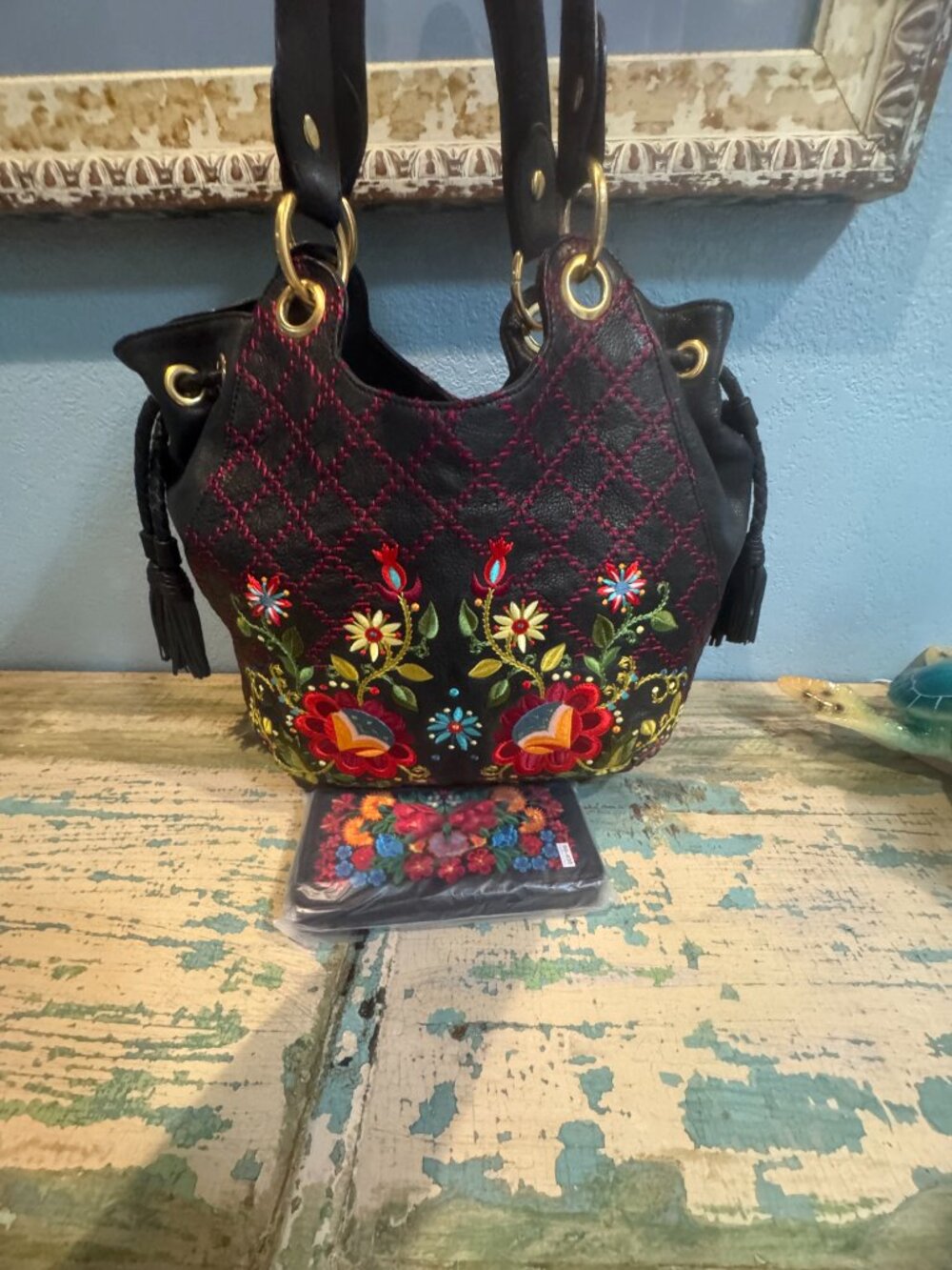 EUC ISABELLA FIORE EMBROIDERED PURSE/WALLET SET